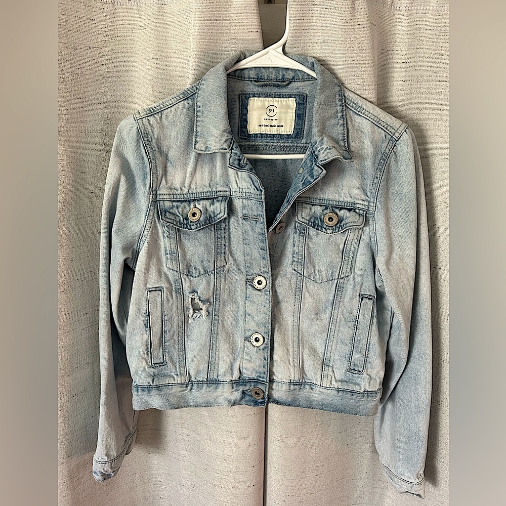 Cotton On Girlfriend Denim Jacket- Light Wash